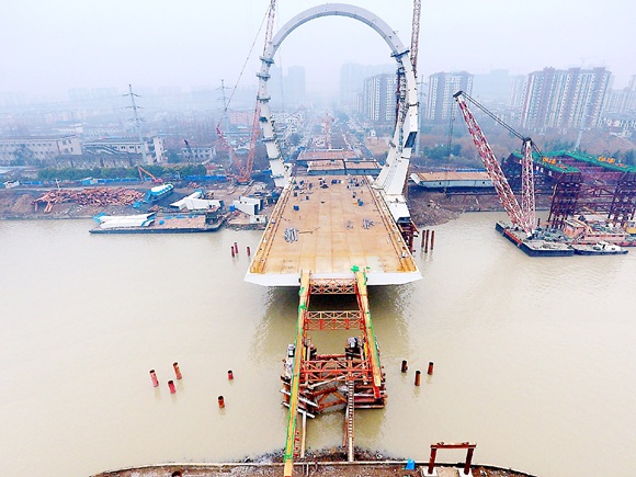 寒冬時節 淮安大運河橋建設加快推進